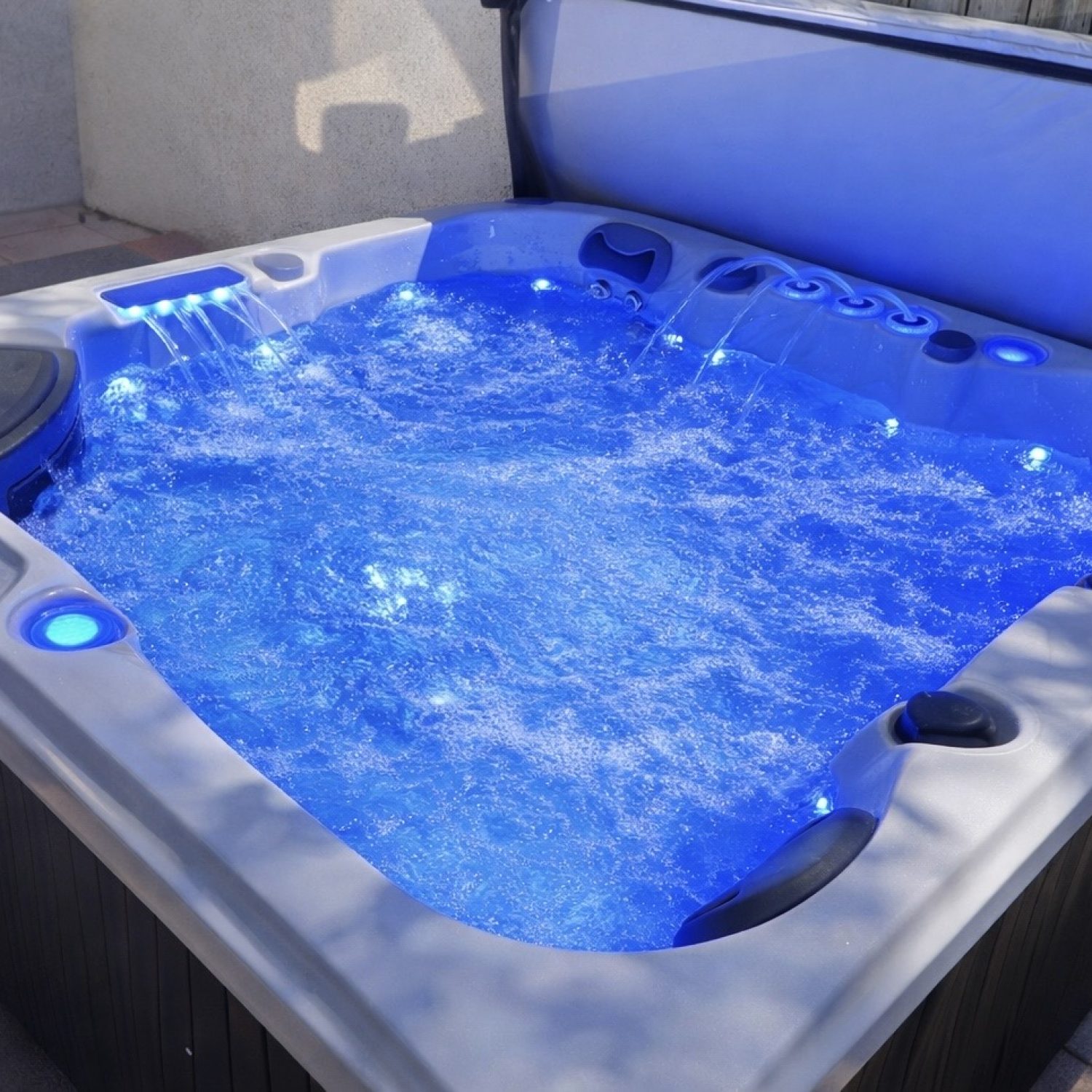 Hot tub
